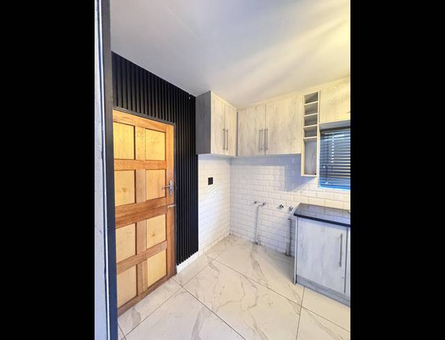 4 BEDROOM FREESTANDING FOR SALE IN MINERALIA